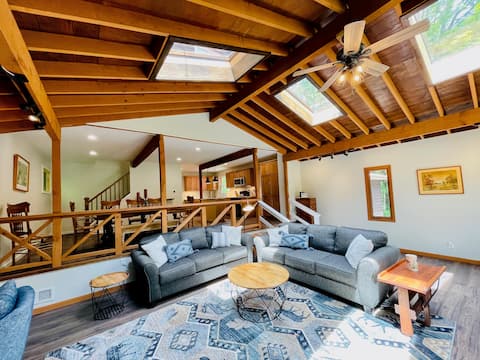 Spacious Cabin, Lake Access, Kayaks & More