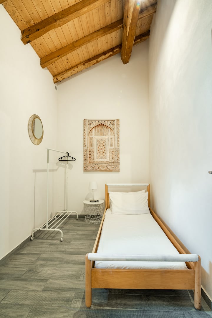 غرفة النوم 2