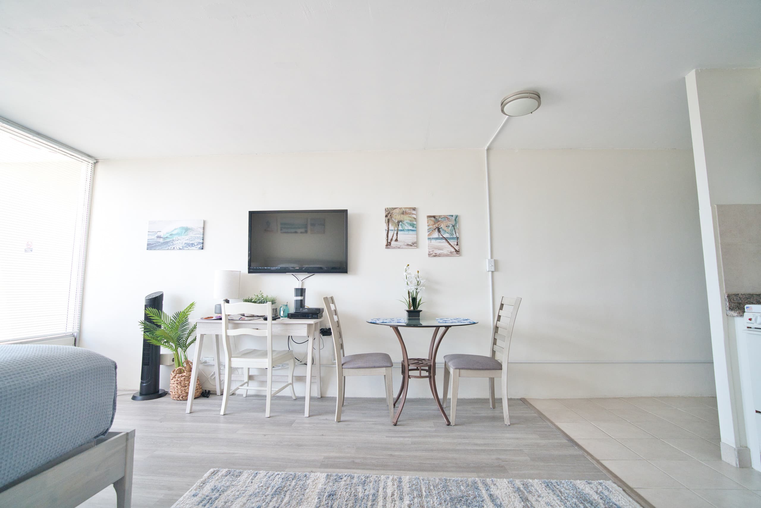 Comfy Studio in Heart of Waikiki with parking - Image 15