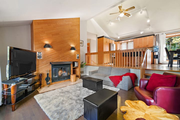 Chalet Au Bord De L'eau Avec Spa Et Sauna - Laurentides