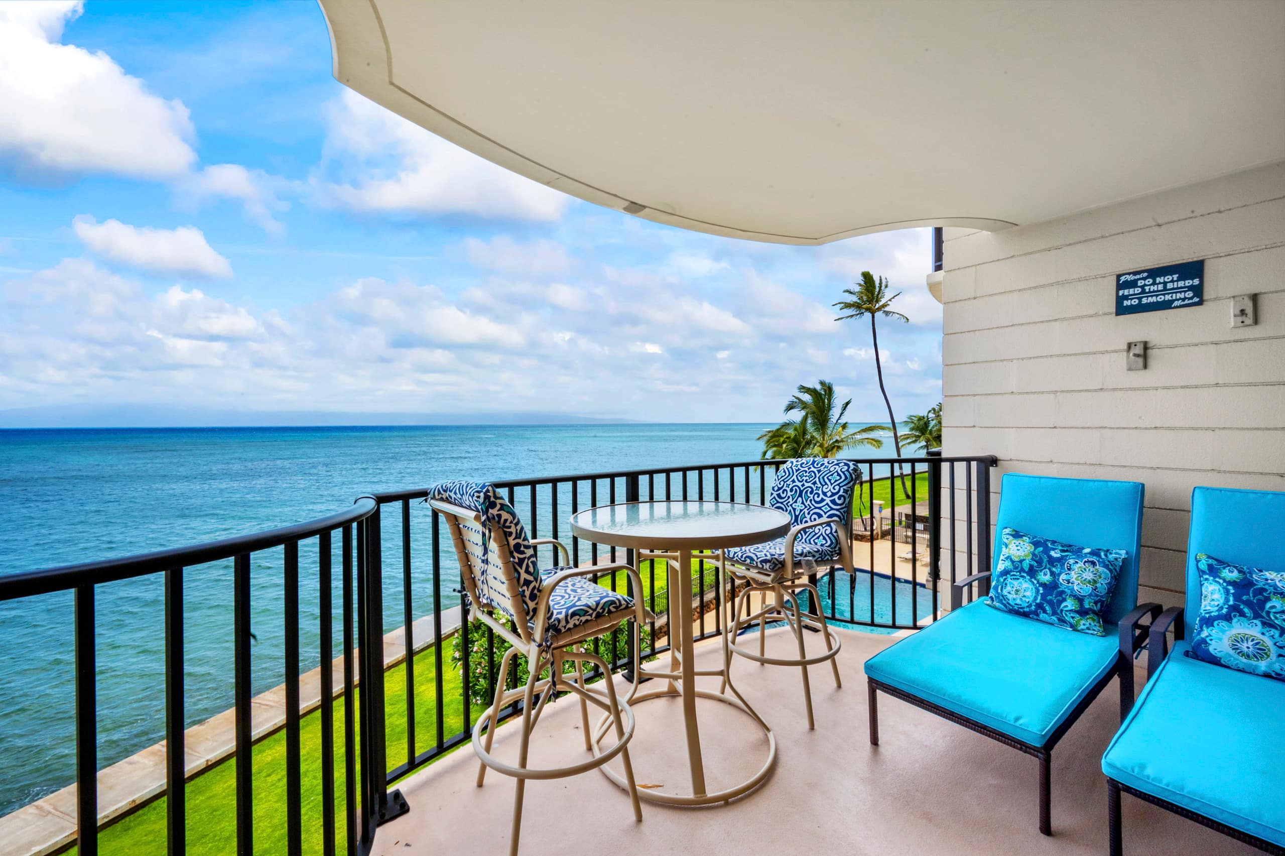 Condo in Lahaina · ★4.94 · 1 bedroom · 2 beds · 1 bath - Image 18