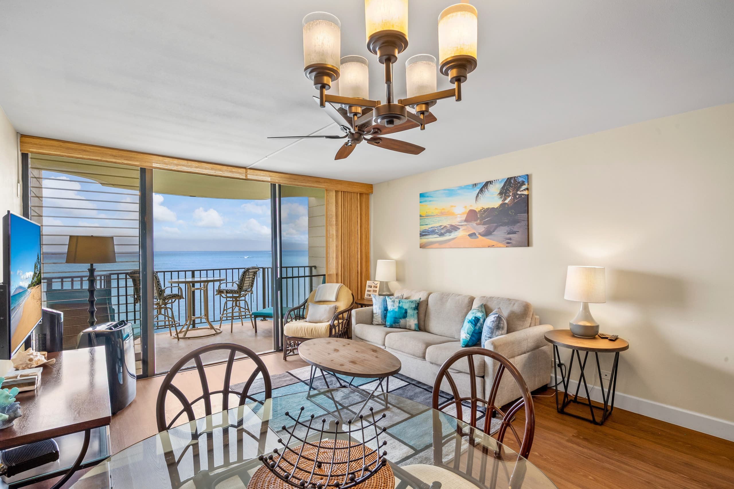 Condo in Lahaina · ★4.94 · 1 bedroom · 2 beds · 1 bath - Image 4