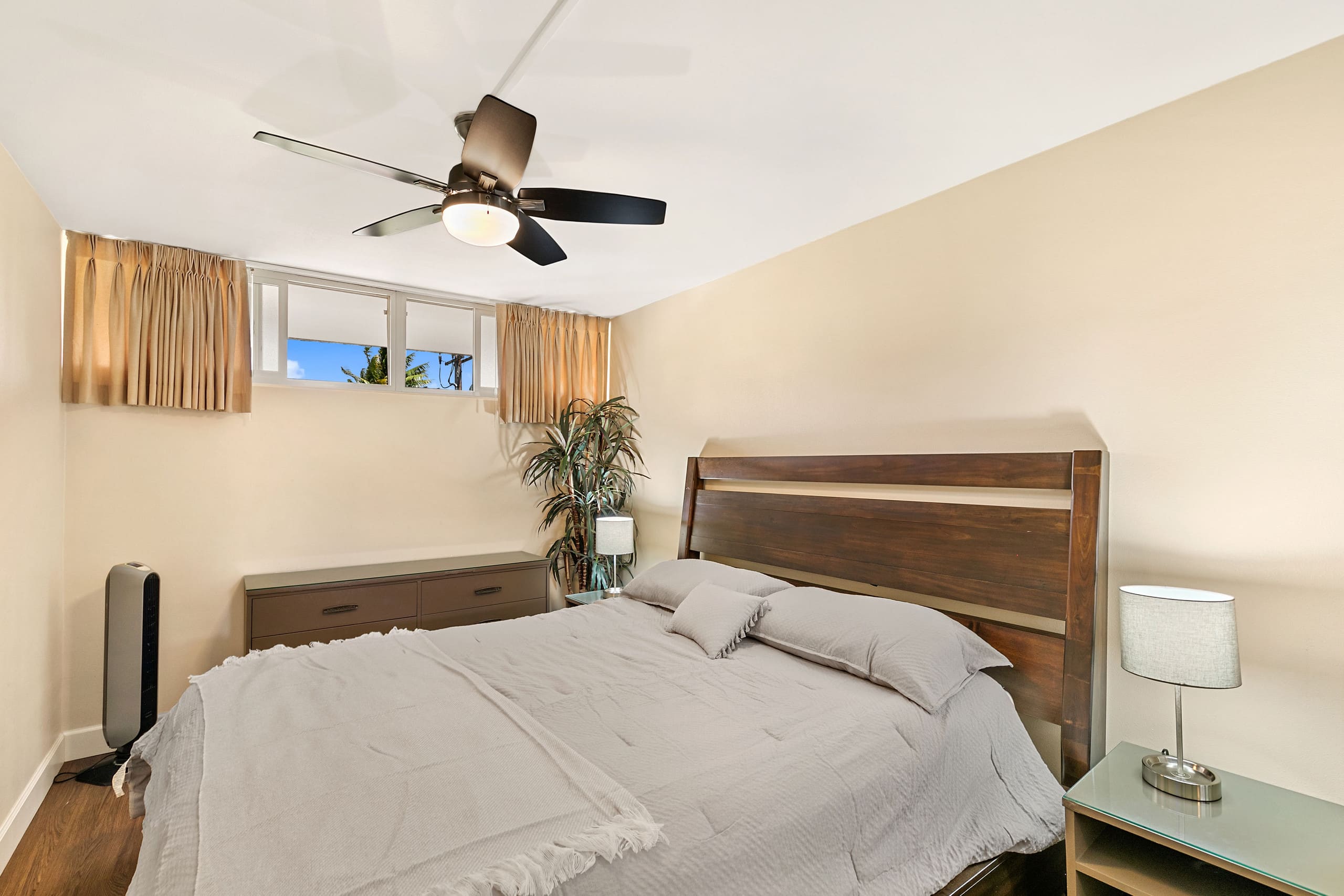 Condo in Lahaina · ★4.94 · 1 bedroom · 2 beds · 1 bath - Image 10