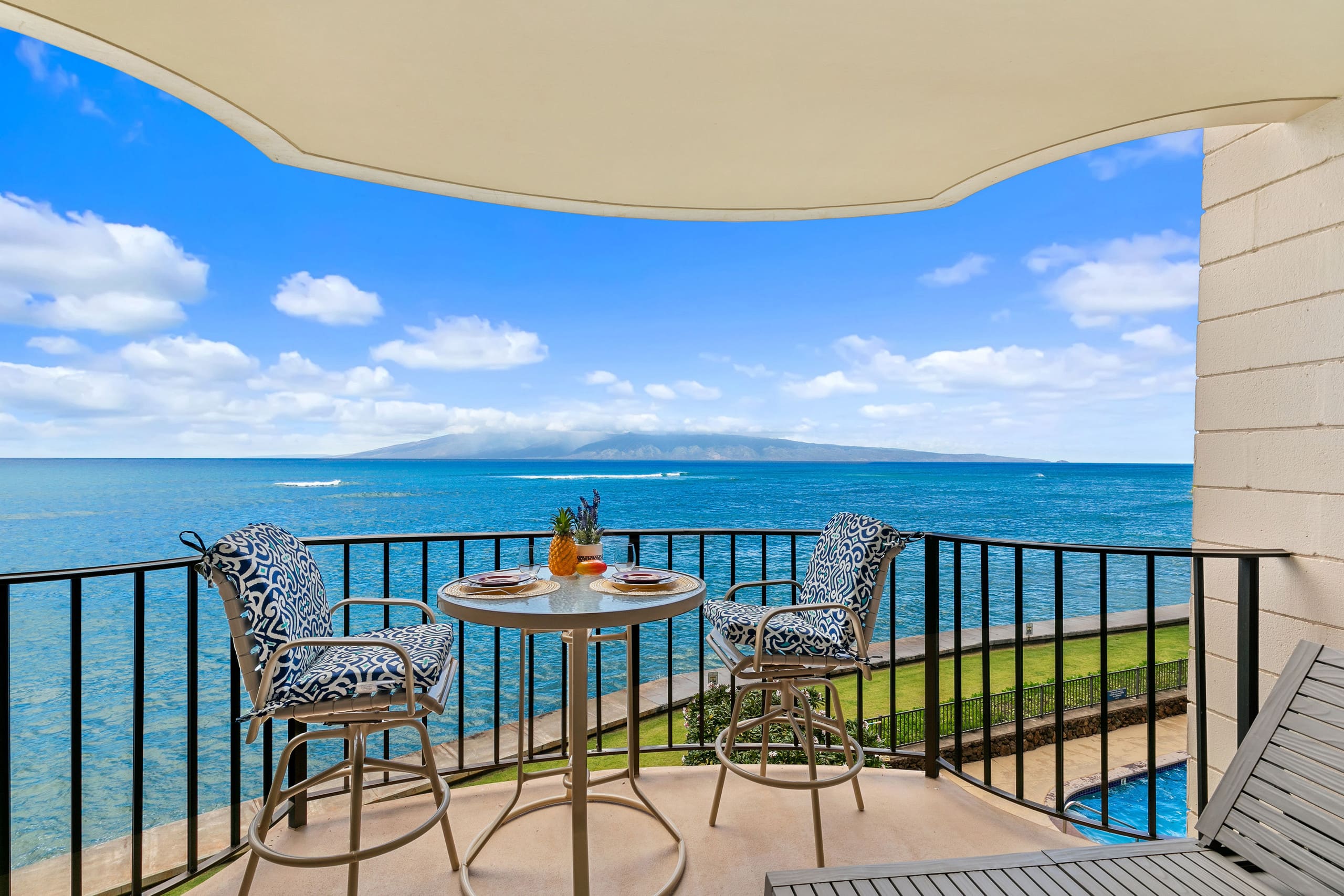 Condo in Lahaina · ★4.94 · 1 bedroom · 2 beds · 1 bath - Image 17