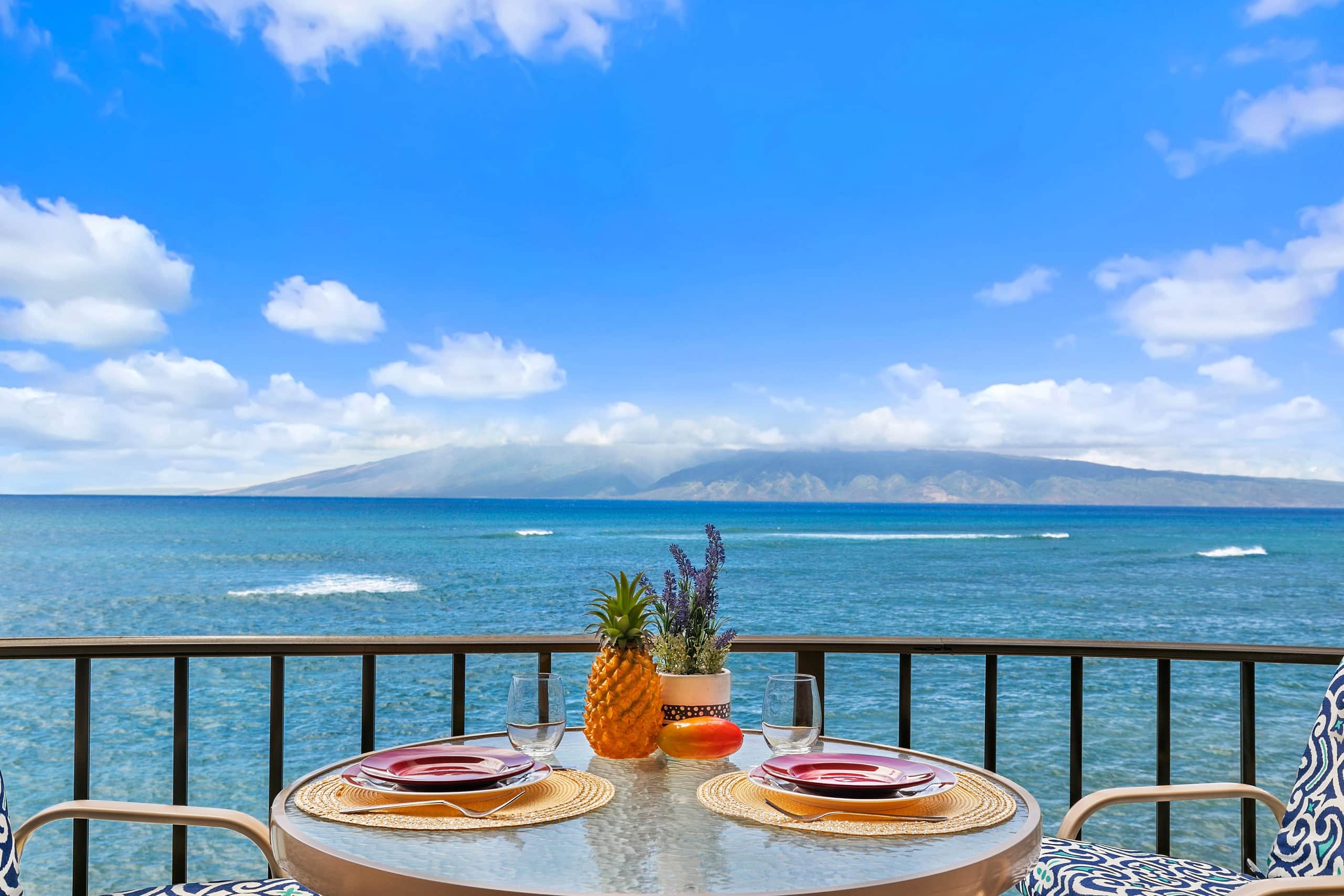 Condo in Lahaina · ★4.94 · 1 bedroom · 2 beds · 1 bath - Image 15