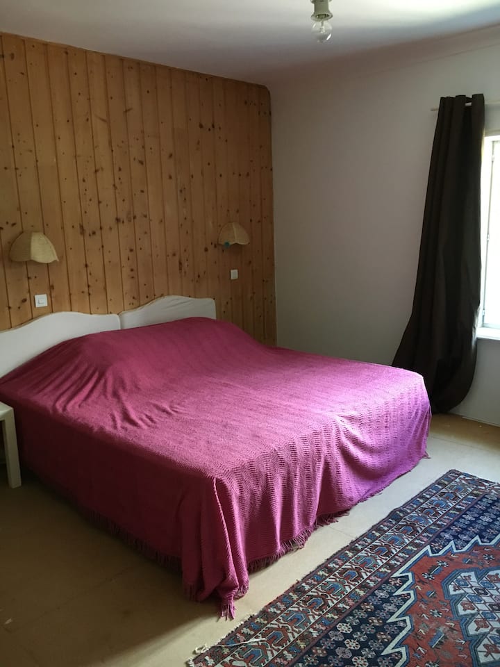 Quarto 4: cama kong. 