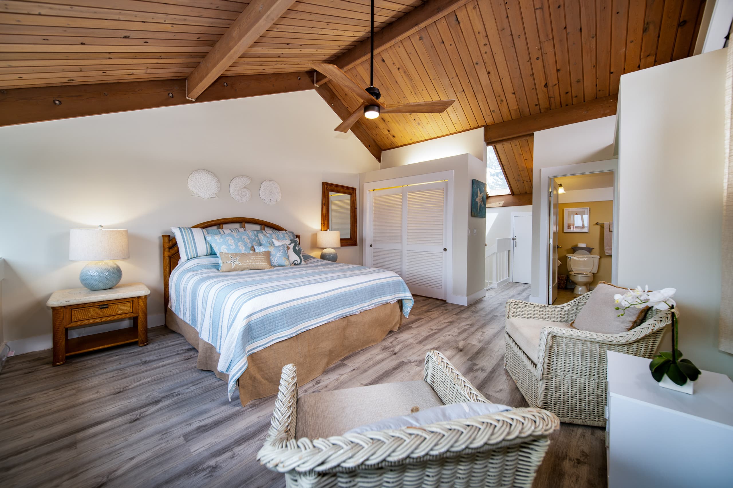 Condo in Lahaina · ★4.97 · 3 bedrooms · 5 beds · 2 private baths - Image 12