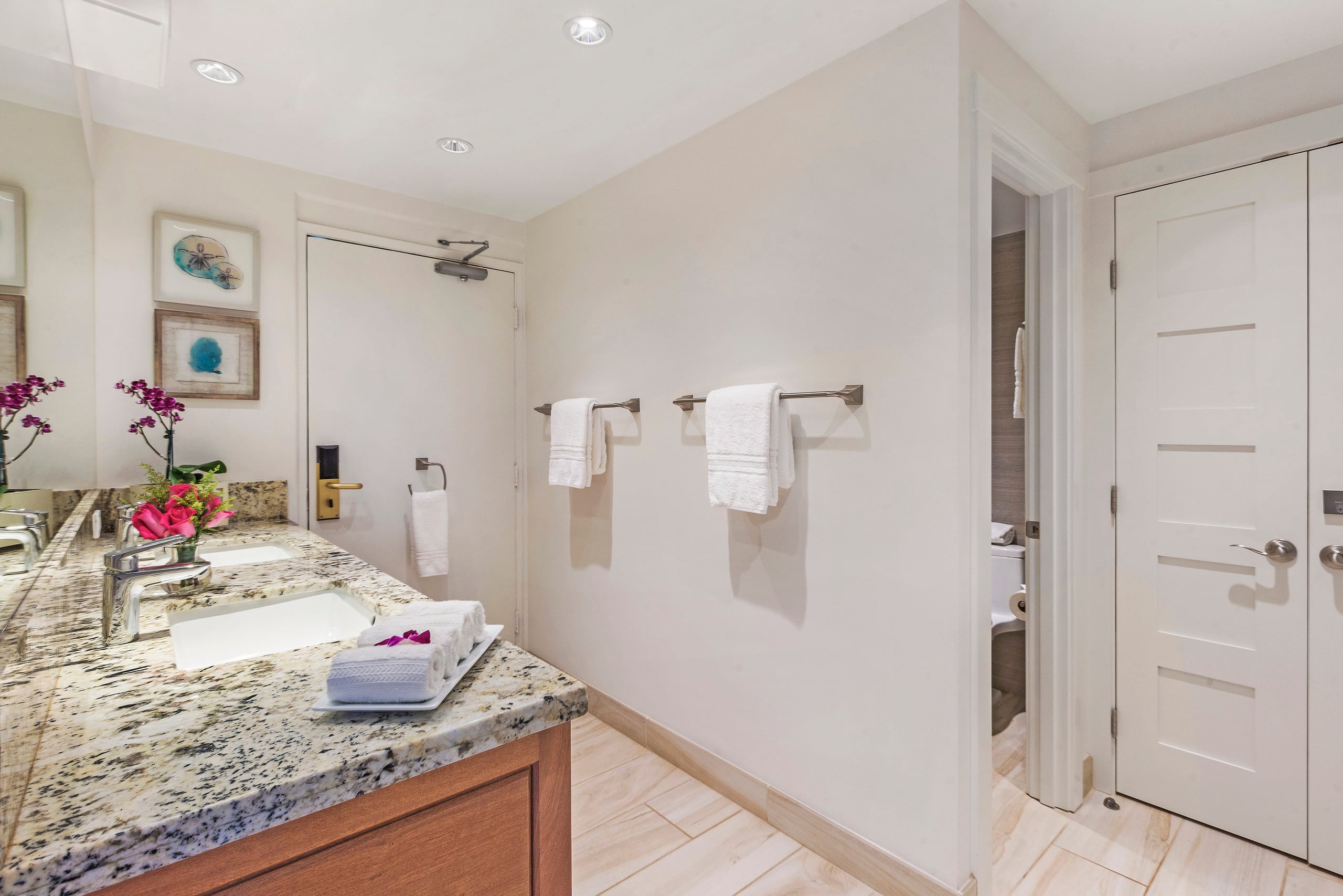Condo in Lahaina · ★4.84 · 2 bedrooms · 4 beds · 2 baths - Image 26