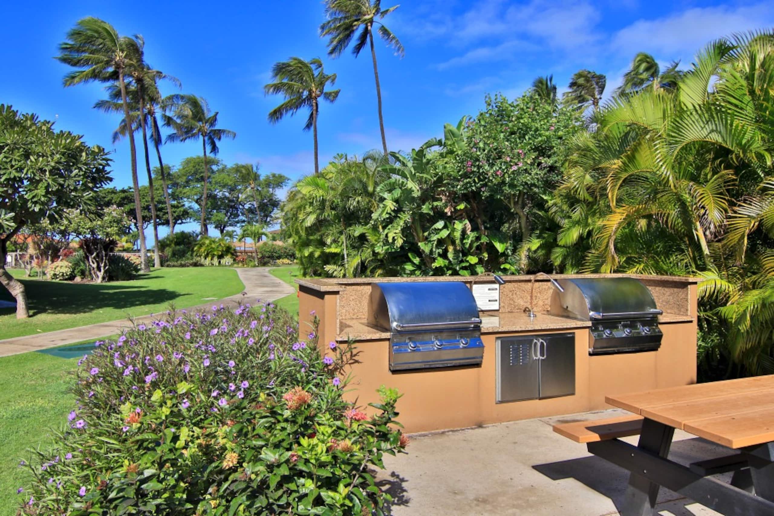 Condo in Lahaina · ★4.84 · 2 bedrooms · 4 beds · 2 baths - Image 32
