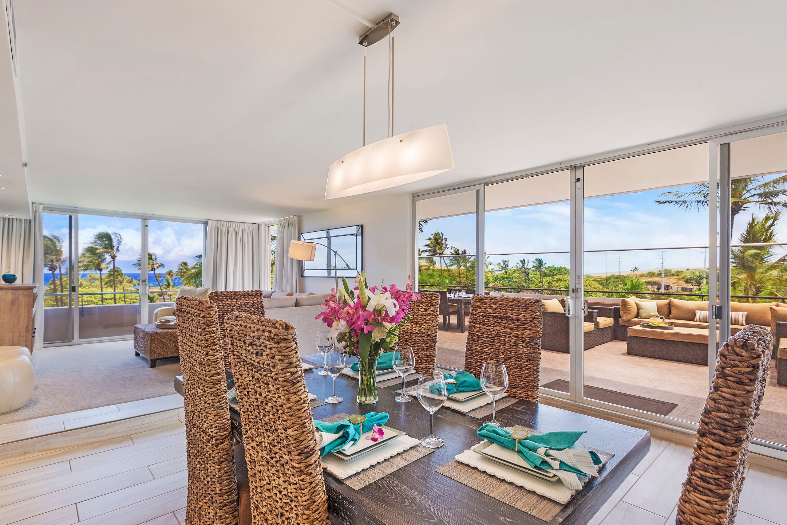 Condo in Lahaina · ★4.84 · 2 bedrooms · 4 beds · 2 baths - Image 1