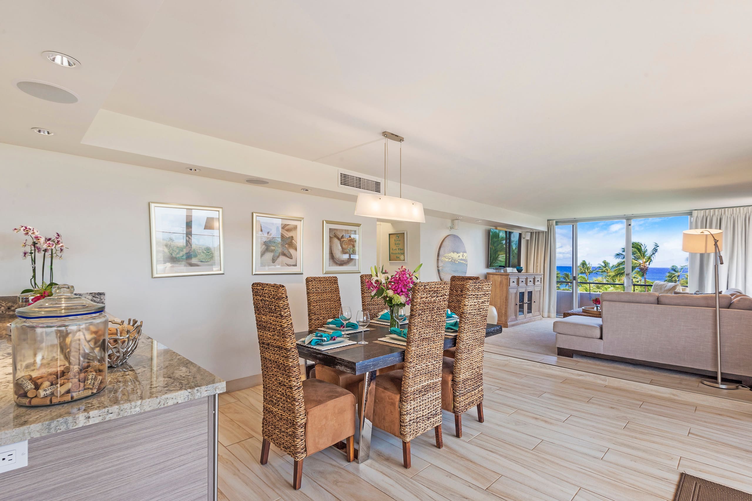 Condo in Lahaina · ★4.84 · 2 bedrooms · 4 beds · 2 baths - Image 3