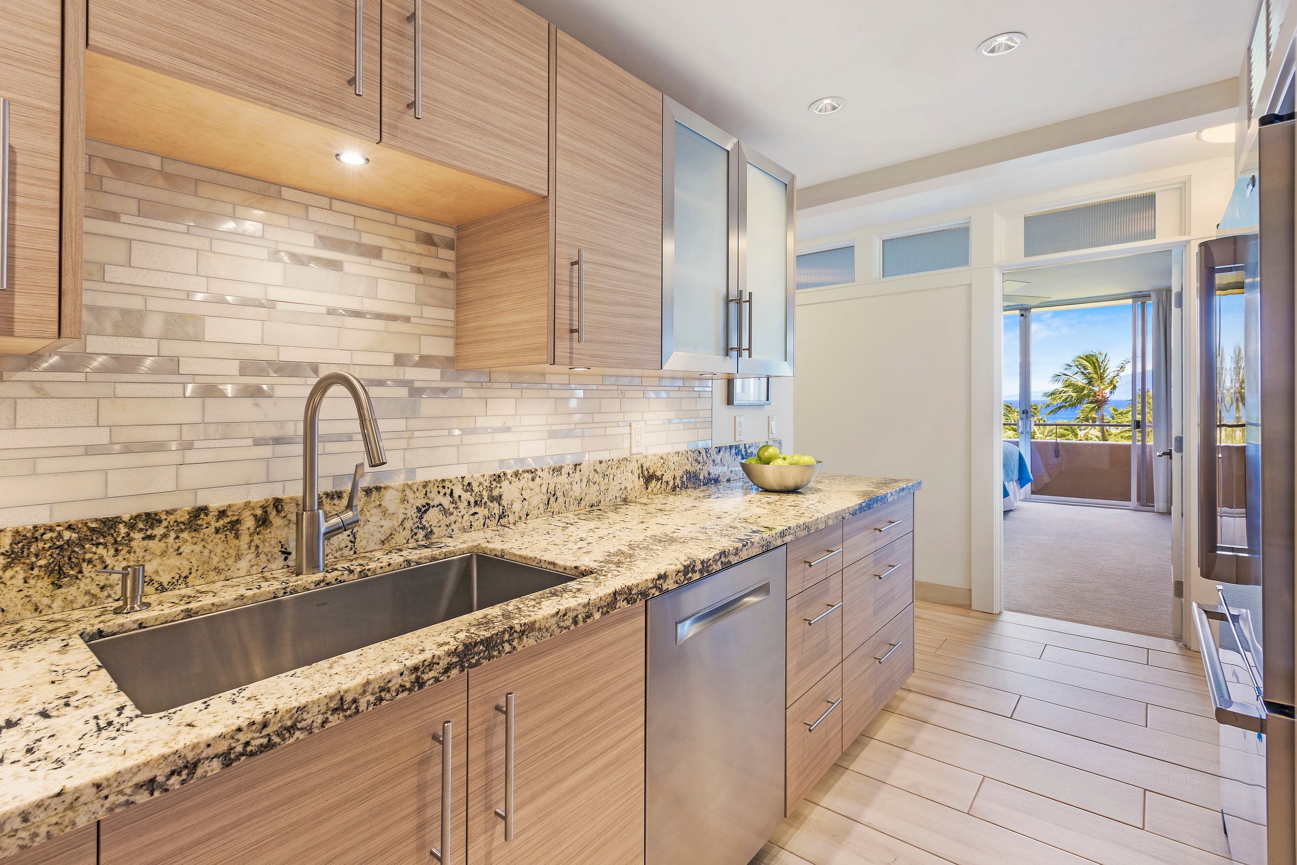 Condo in Lahaina · ★4.84 · 2 bedrooms · 4 beds · 2 baths - Image 10
