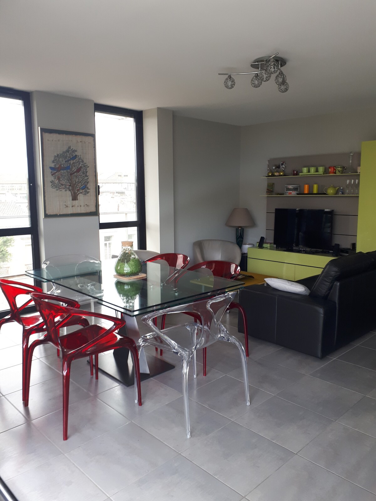 Top Airbnb: Lovely apartment with 120 m2 roof terrace. à Chartrons Grand Parc Jardin Public