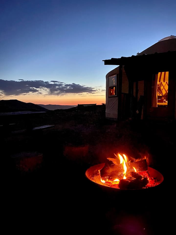 CARIBOU YURT- An Adventure Getaway - Yurts for Rent in
