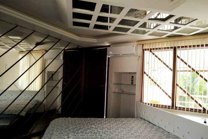 Chumba cha 2 cha kulala - Chumba cha 1° Ghorofa. Kitanda 1 cha watu wawili