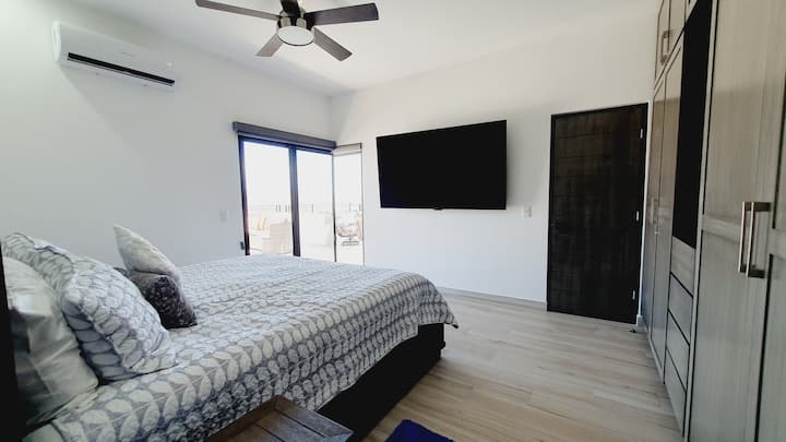 CHAMBRE PRINCIPALE LIT KING SIZE