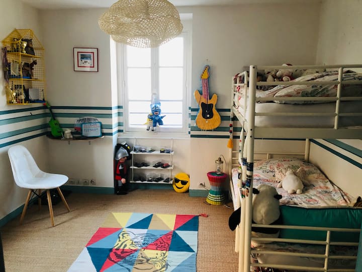 أسرّة بطابقين لغرفة النوم - الطابق الثاني