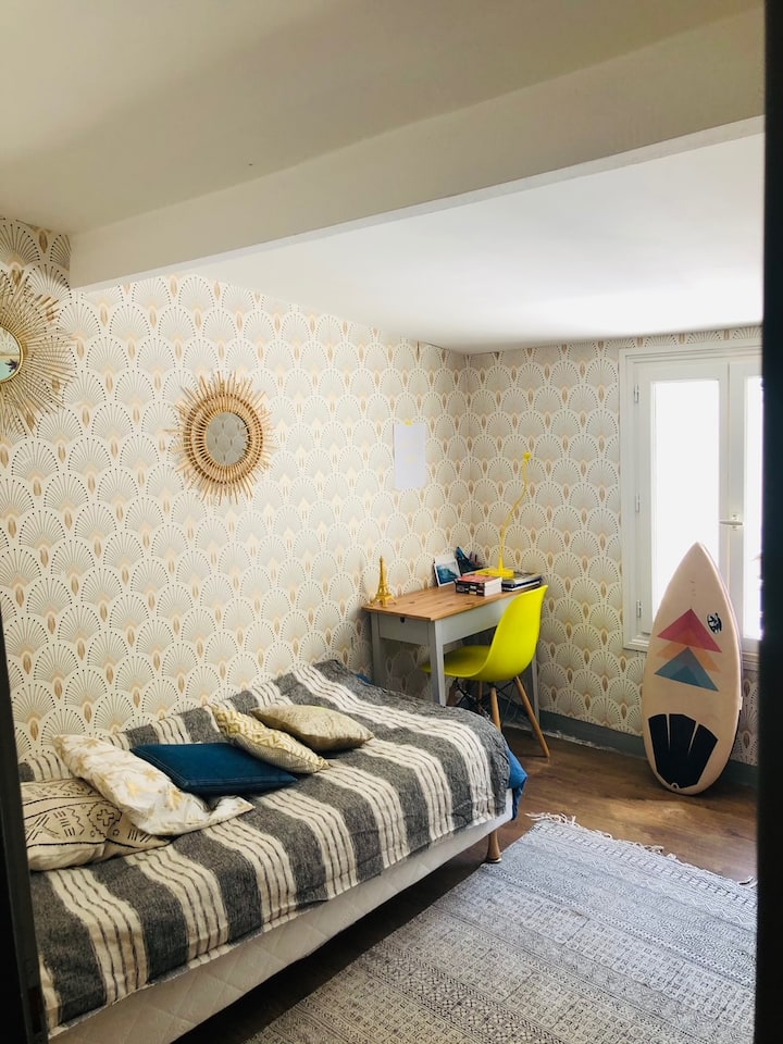 غرفة نوم ، سرير فردي ، طابق أول