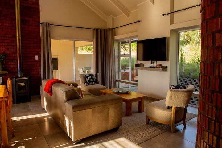 2-rest Cottage B The Clarens Golf & Leisure Estate - Clarens