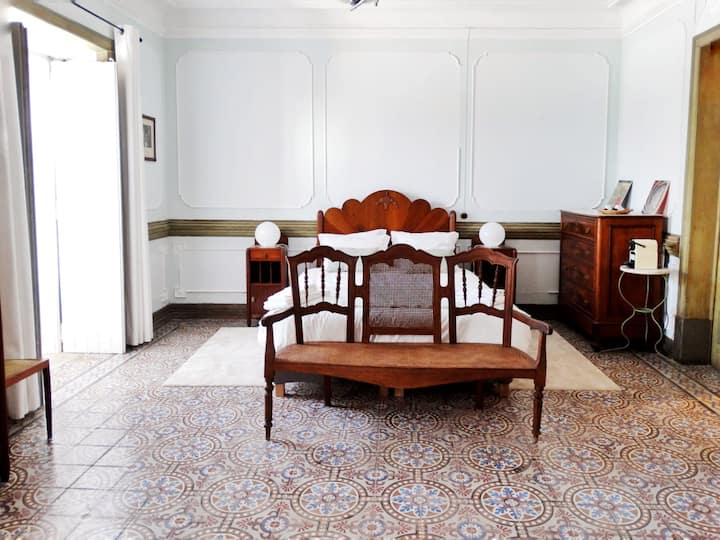 13 horas reunión privada Sala 20