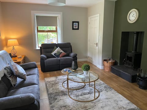 Popular Airbnb listing: Finlough House, Delphi in Westport