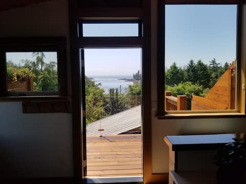 Private ocean view suite, Little Beach Lookout