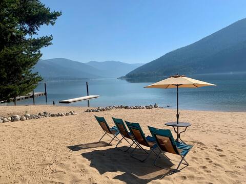 Nelson Beach Chalet 5 Bedroom Waterfront House