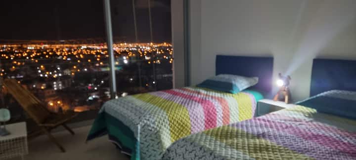 Външен изглед към спалня 1