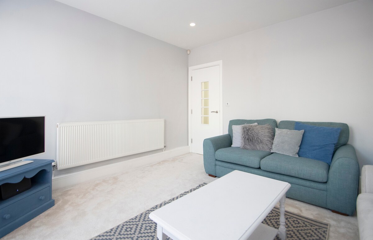 Top Airbnb: Modern apartment in Leamington Spa City Centre in Royal Leamington Spa