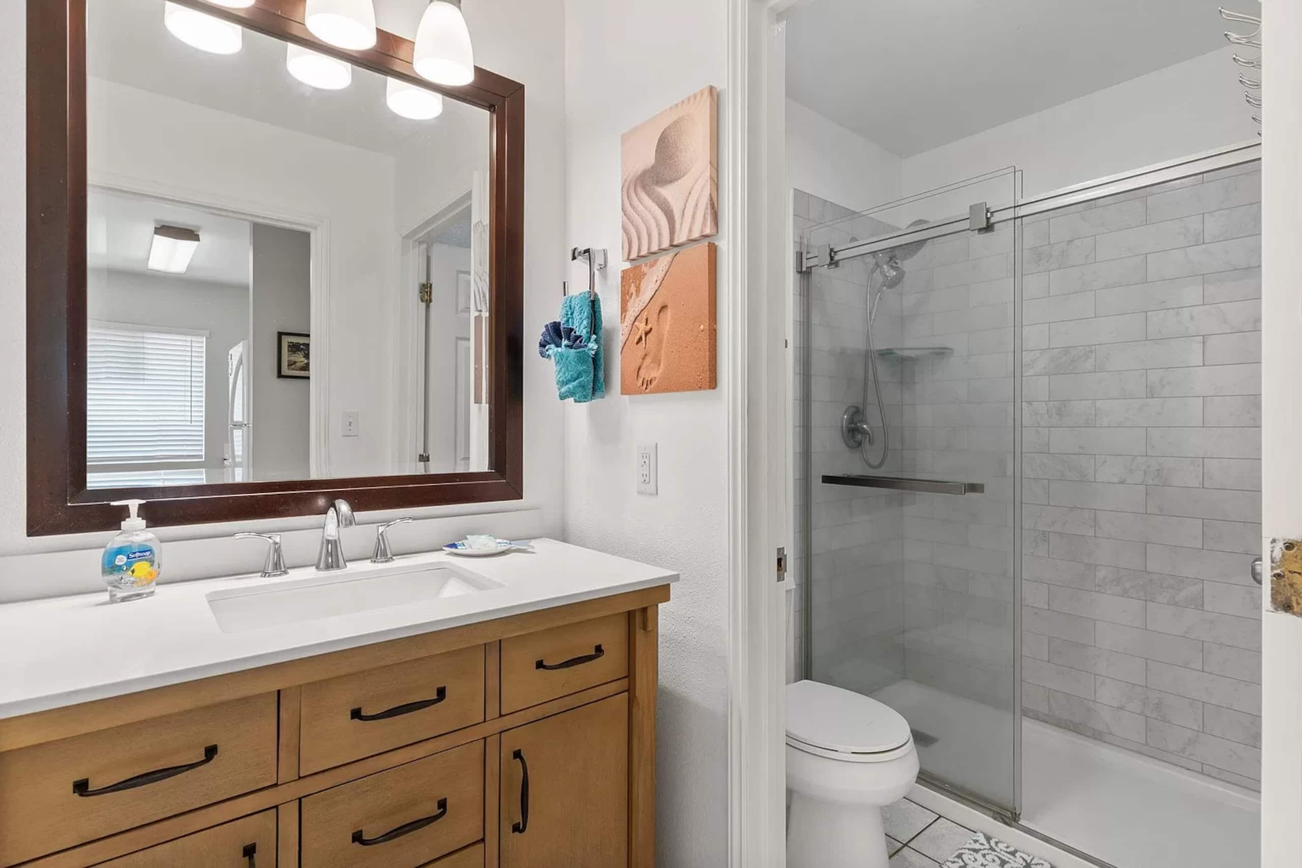 Condo in Kihei · ★4.82 · 1 bedroom · 2 beds · 1 bath - Image 12