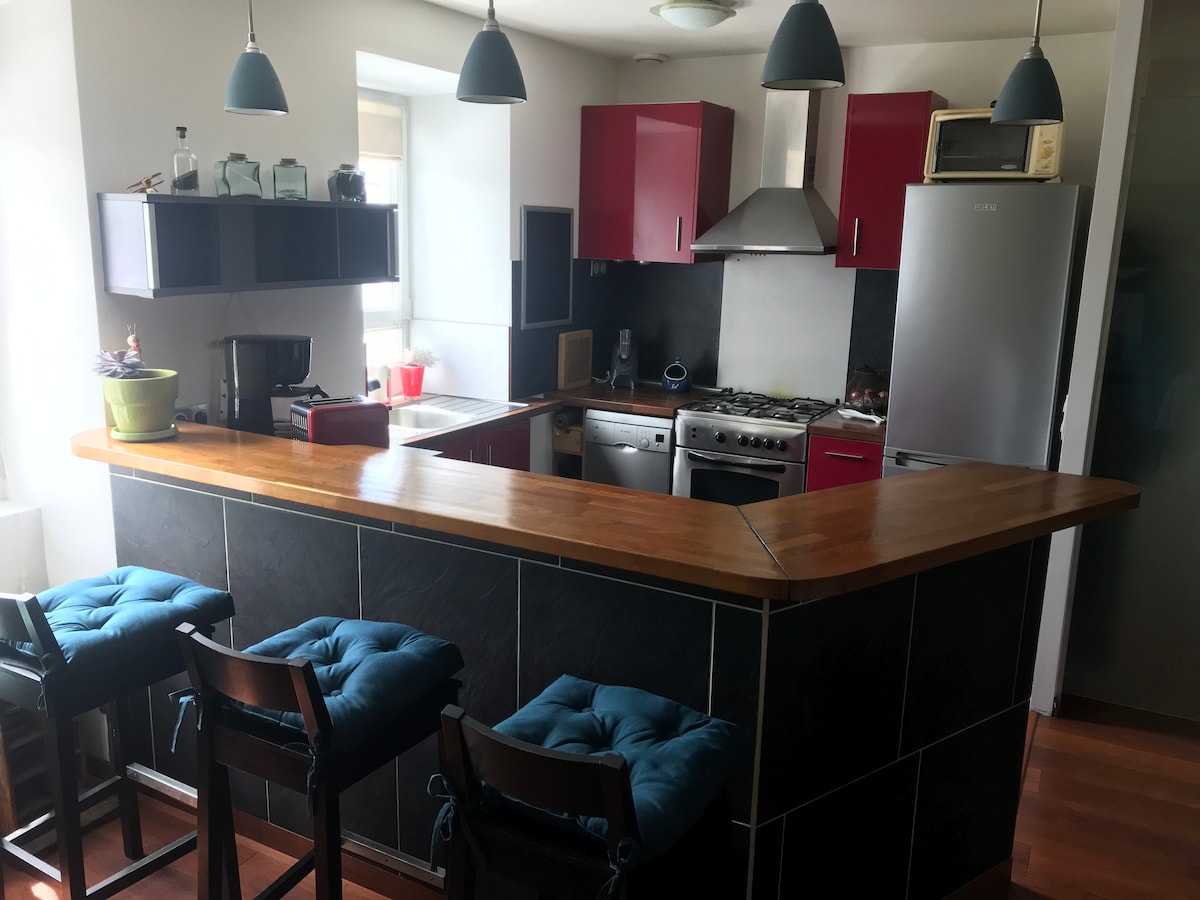 Successful Airbnb property: Cosy Duplex 65 sqm in private 1900's City house in Granville