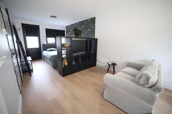 Mooie Studio In Een Klein Dorpje Tussen Duin & Zee - Nederland