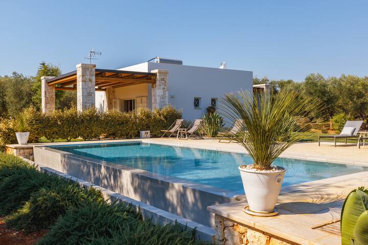 Pietra e Calce With Pool – Villa Corbezzolo gallery image 4