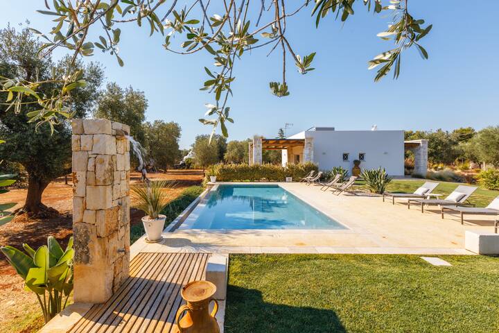 Pietra e Calce With Pool – Villa Corbezzolo gallery image 3