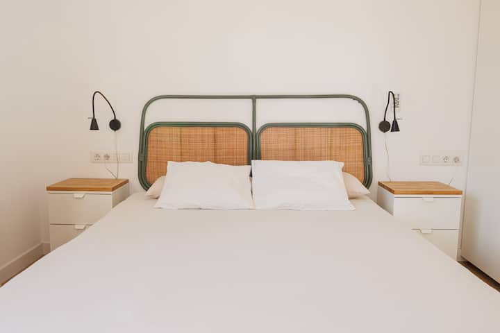 ห้อง 1 เตียงกว้าง 1.6