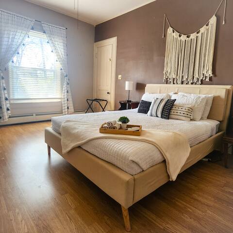 The Art Deco Victorian House