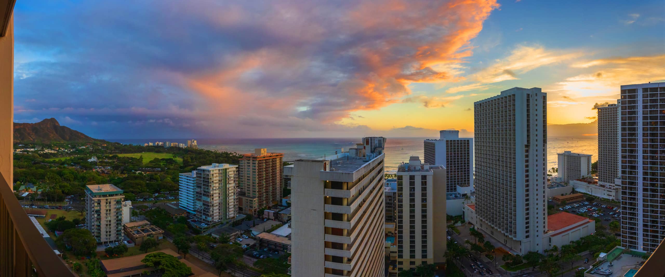 Condo in Honolulu · ★4.83 · 1 bedroom · 2 beds · 1 private bath - Image 18