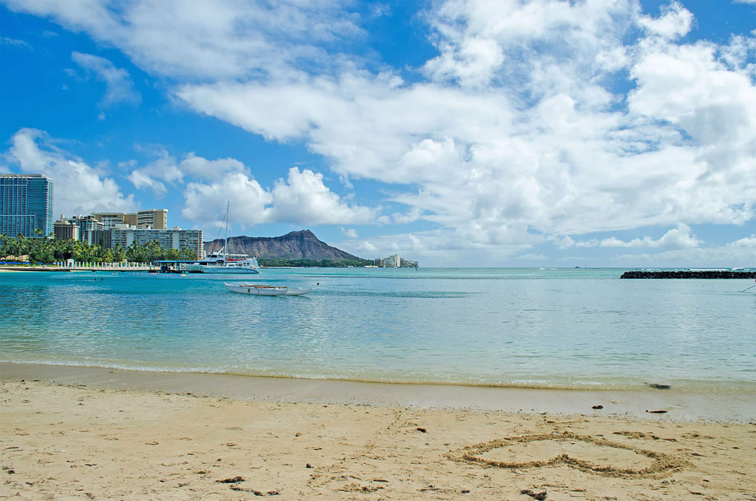 Condo in Honolulu · ★4.83 · 1 bedroom · 2 beds · 1 private bath - Image 48