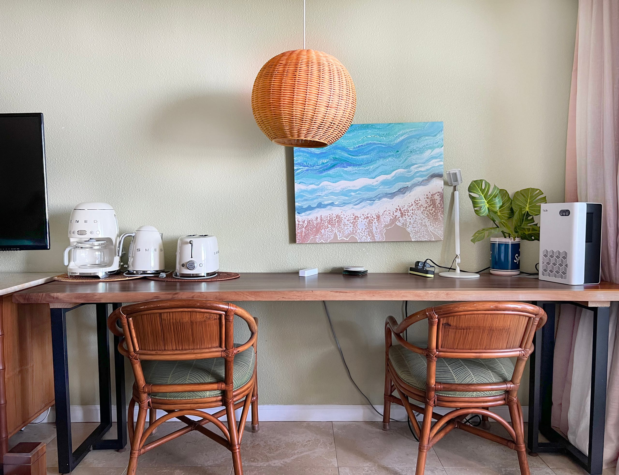 Beach front unit with breathtaking ocean view & AC - Photo 6