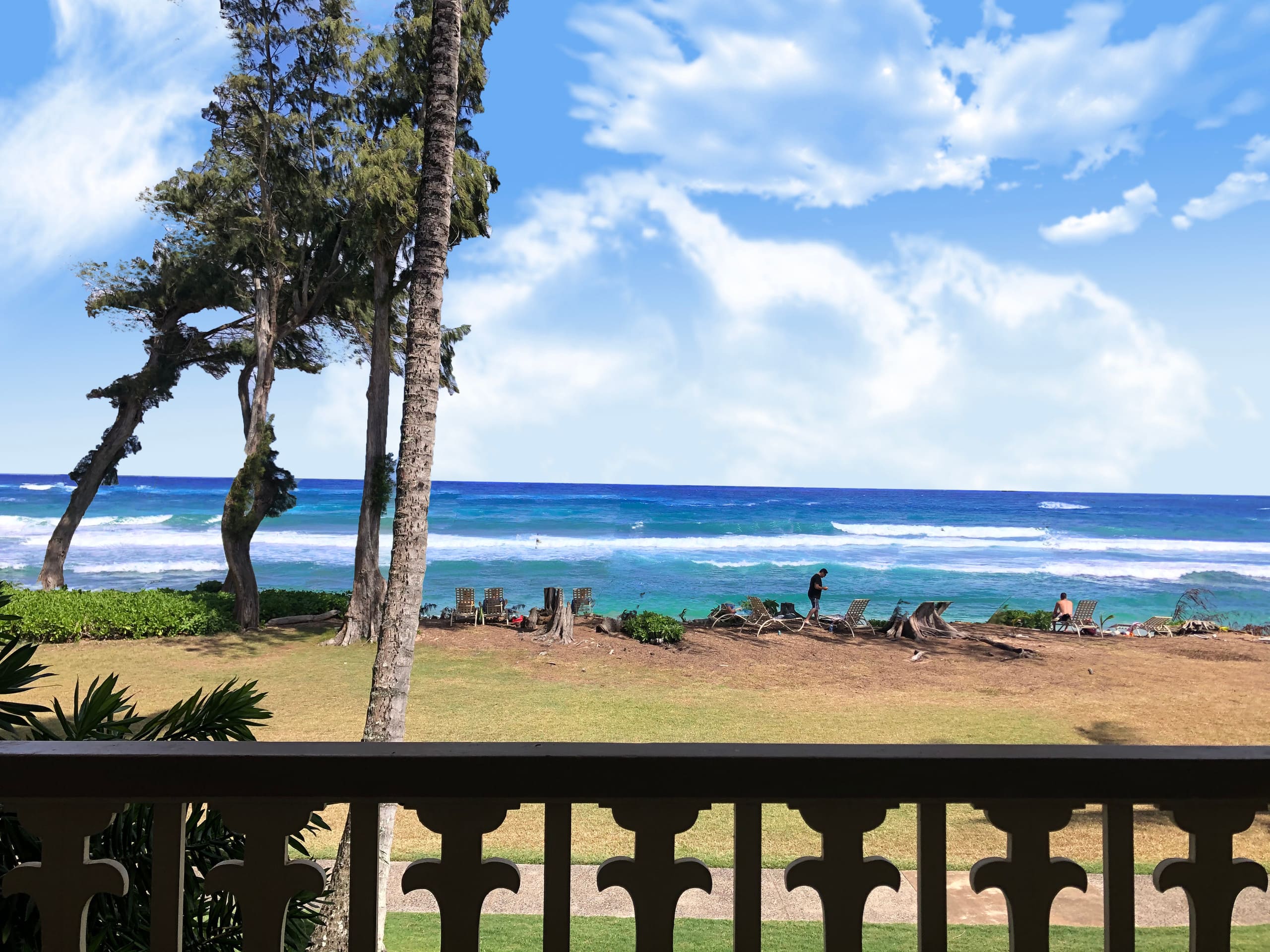 Beach front unit with breathtaking ocean view & AC - Photo 10