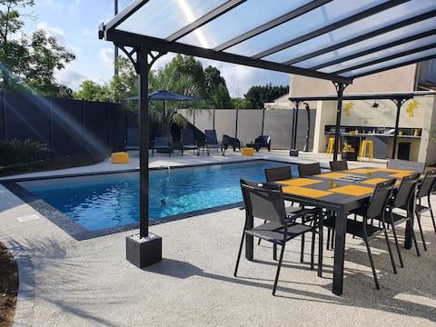 Beautiful villa, heated pool *, pétanque