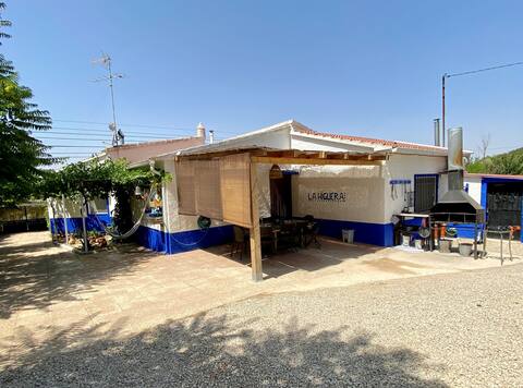 La Higuera House with garden next to the lagoon