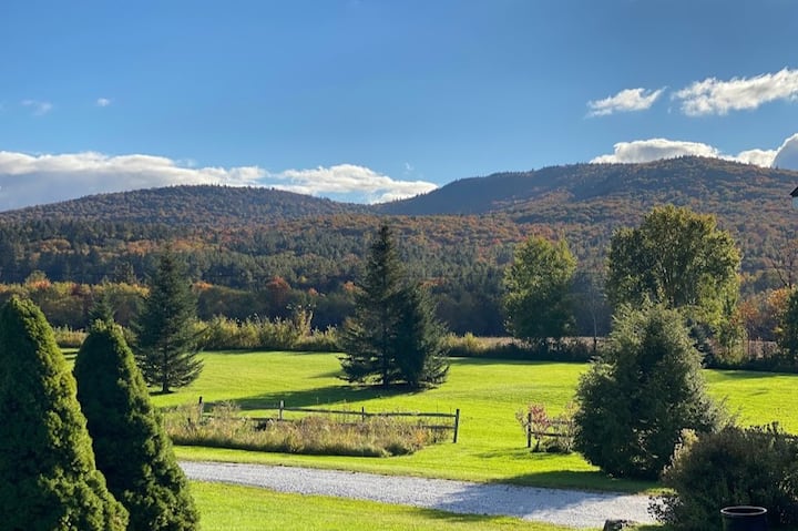 Updated Home - Skiing/Hiking/Views/FastWifi