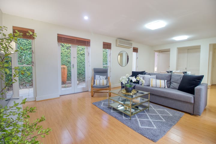 Charming Garden House In An Chatswood & Parking - Sydney