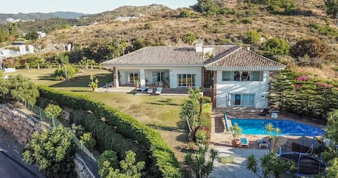 5-bedroom home with sea , mountain view and pool