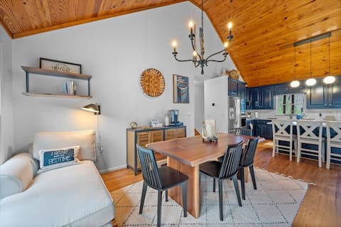 Private cozy cabin in Big Canoe