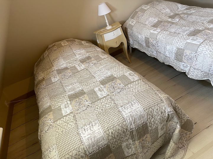 habitación 3 :2 camas 1 persona