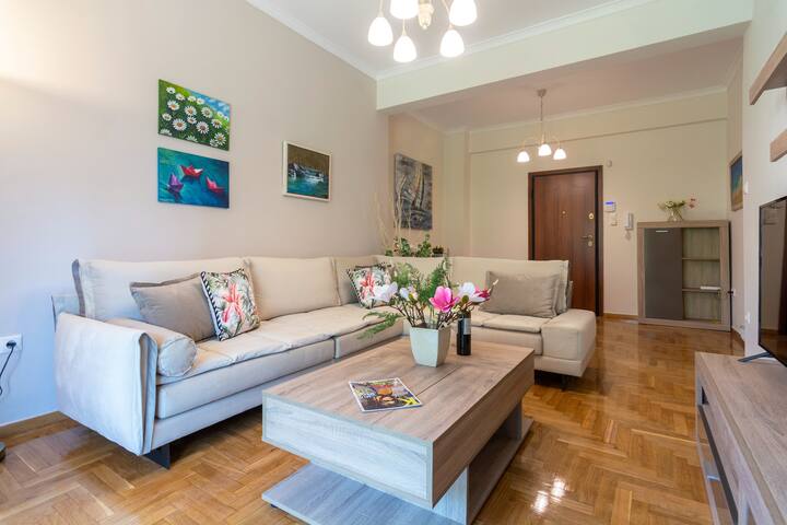 Acropolis View 2BD Apt. next to Museum & Metro gallery image 4