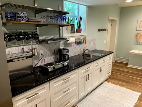 Top Airbnb: Northcrest Nest (Private Basement, Separate Entry) in Tucker