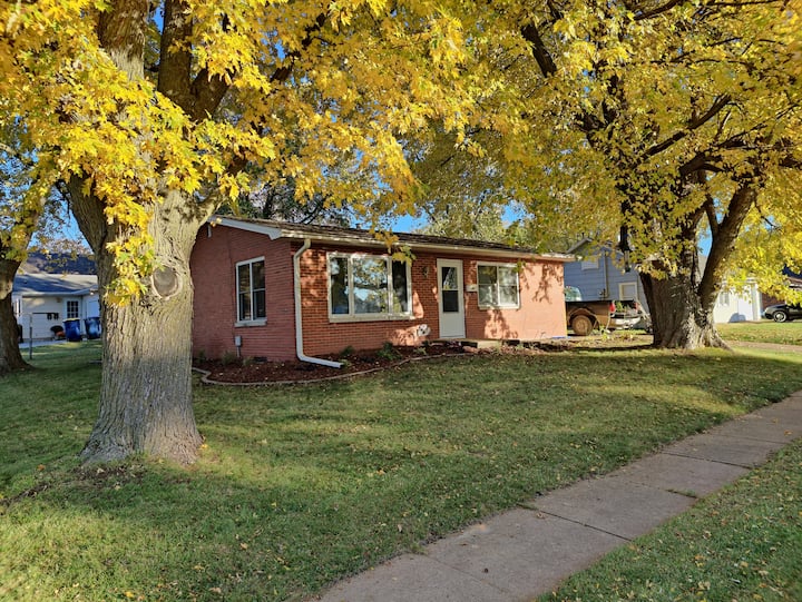 Pella Vacation Rentals Airbnb